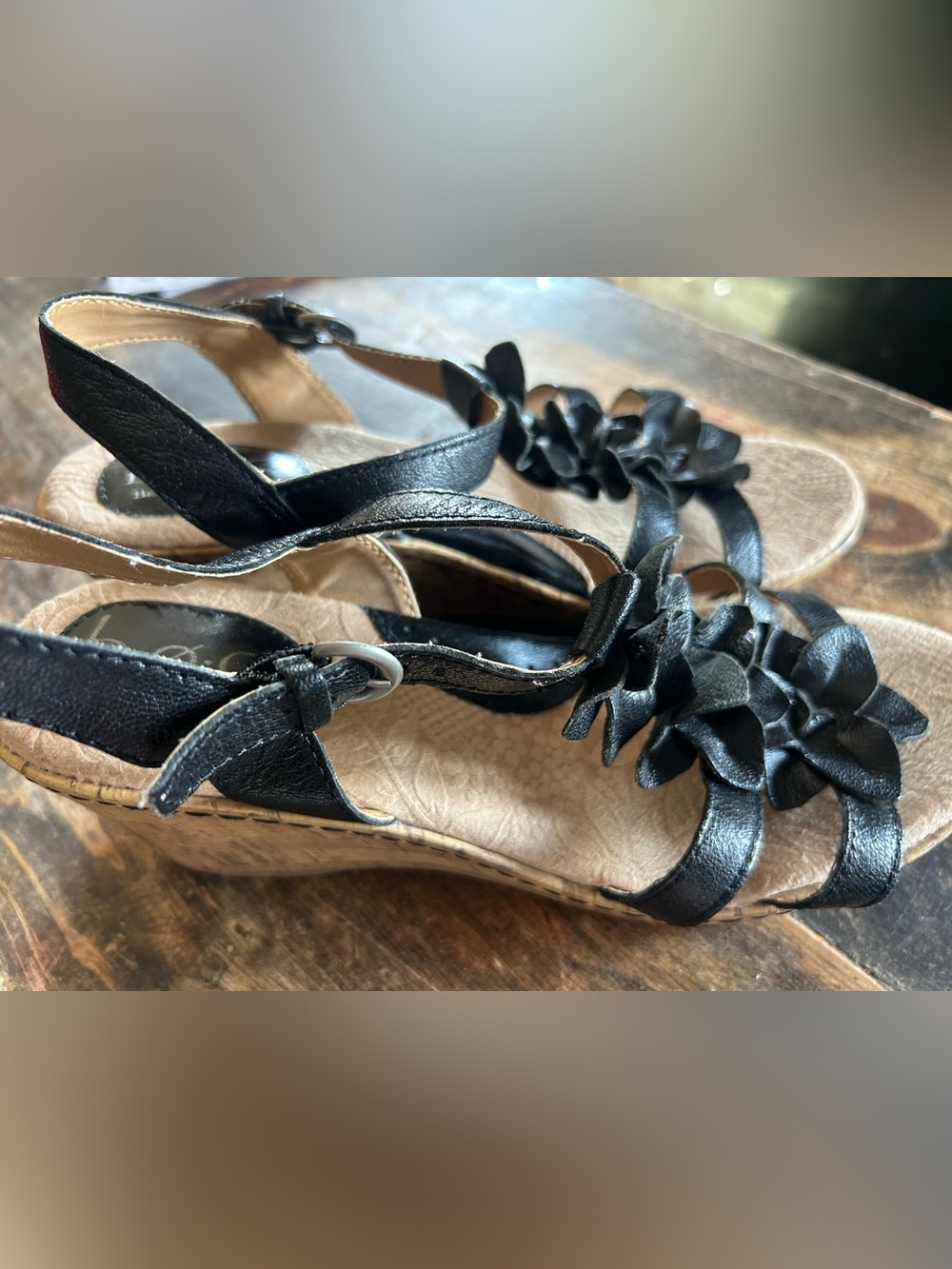 B.O.C. Born Size Black Strappy Leather Open Toe Wedges